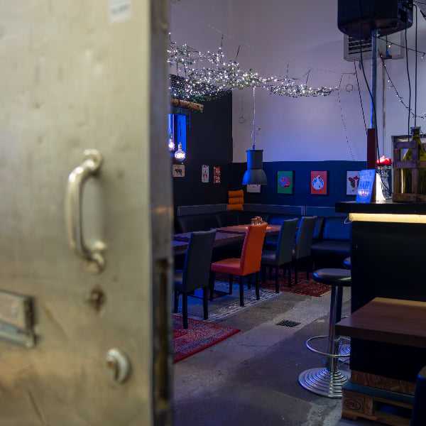 Photograph of qvenbrygg taproom